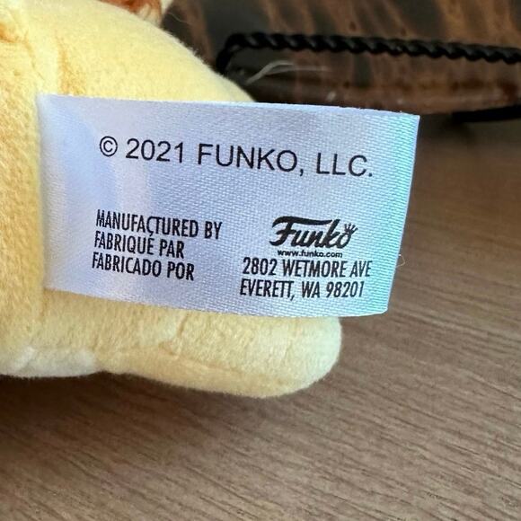 Funko Pop! Plush: Villainous Valentines - Pookie The Lion 2021 - Picture 4 of 4